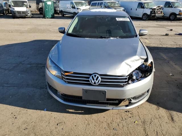 2013 Volkswagen Passat S