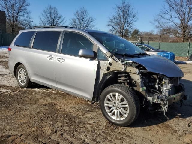 2012 Toyota Sienna XLE