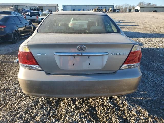 2005 Toyota Camry LE