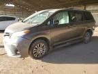 2019 Toyota Sienna XLE