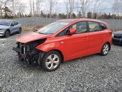 KIA Vehiculos salvage en venta: 2014 KIA Rondo