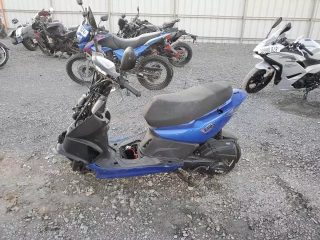 2024 Moped Moped