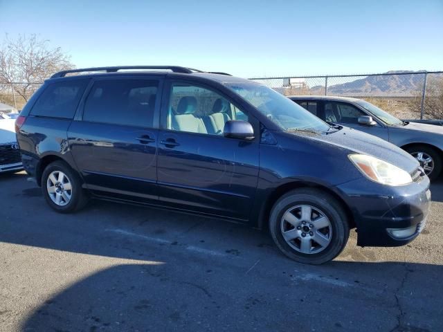 2005 Toyota Sienna XLE