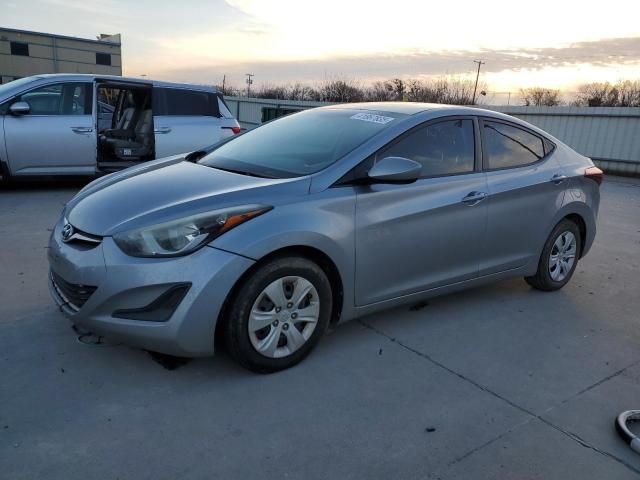 2016 Hyundai Elantra SE