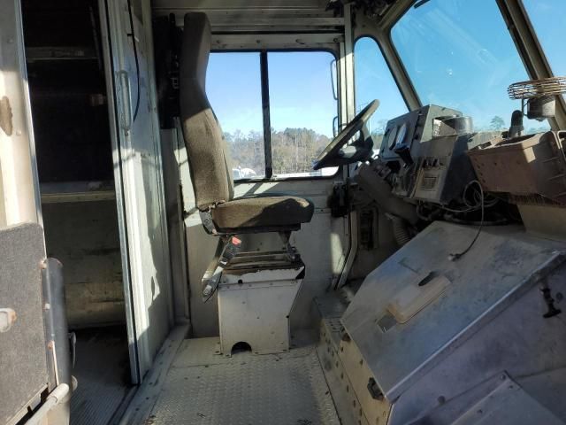 2009 Freightliner Chassis M Line WALK-IN Van