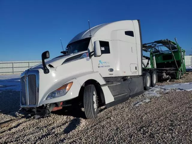 2025 Kenworth Construction T680