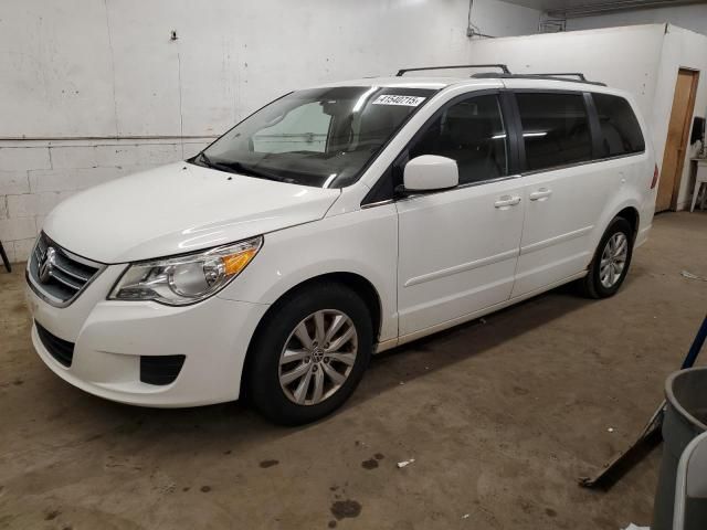 2012 Volkswagen Routan SE