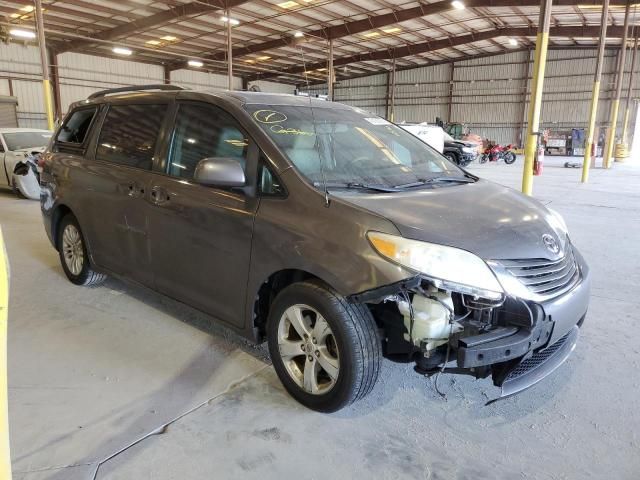 2012 Toyota Sienna XLE