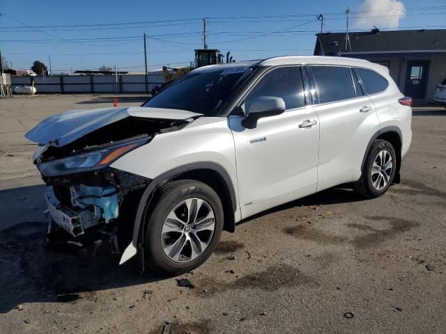 2020 Toyota Highlander Hybrid XLE