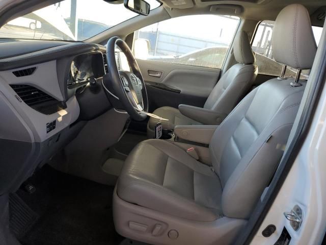 2019 Toyota Sienna XLE