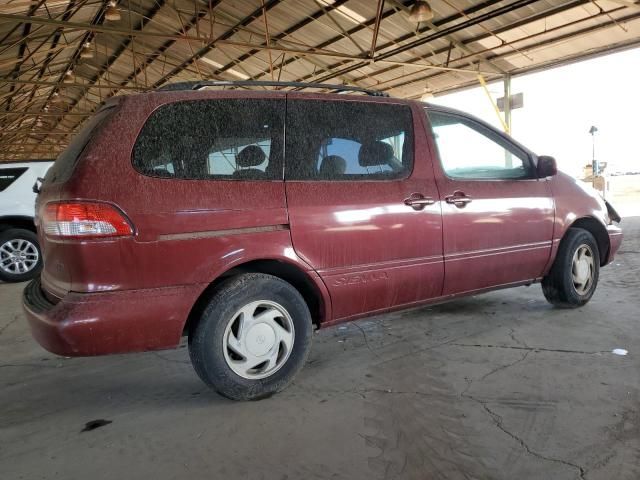 2003 Toyota Sienna LE