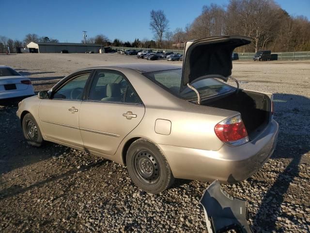 2005 Toyota Camry LE