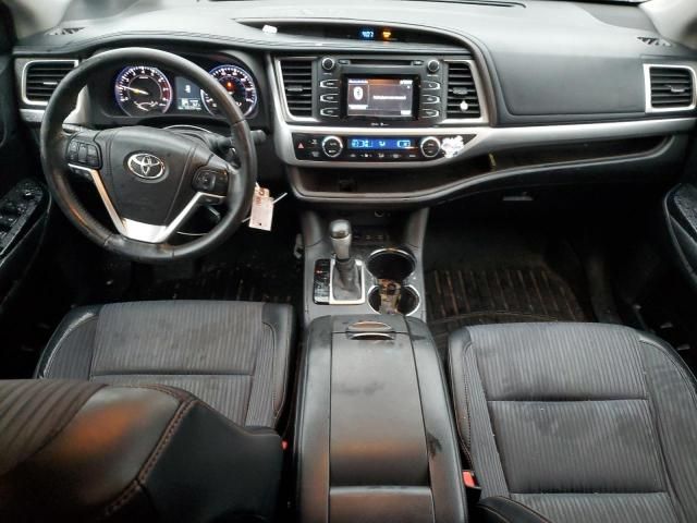 2015 Toyota Highlander LE