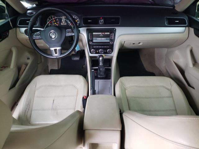 2012 Volkswagen Passat SE