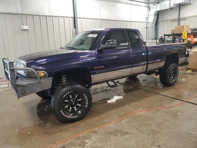 1999 Dodge RAM 2500