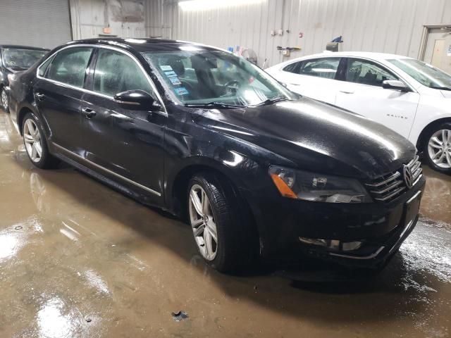 2012 Volkswagen Passat SEL