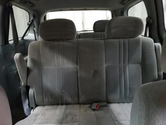 2002 Toyota Sienna CE