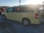 2009 Chrysler Town & Country LX