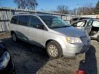 2010 Chrysler Town & Country LX