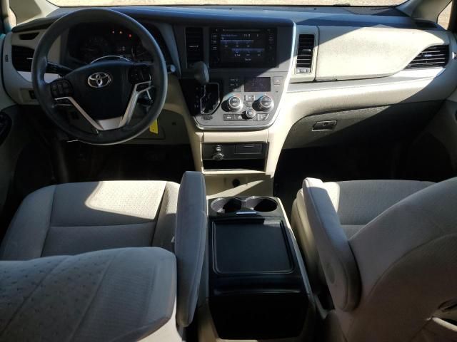 2015 Toyota Sienna LE