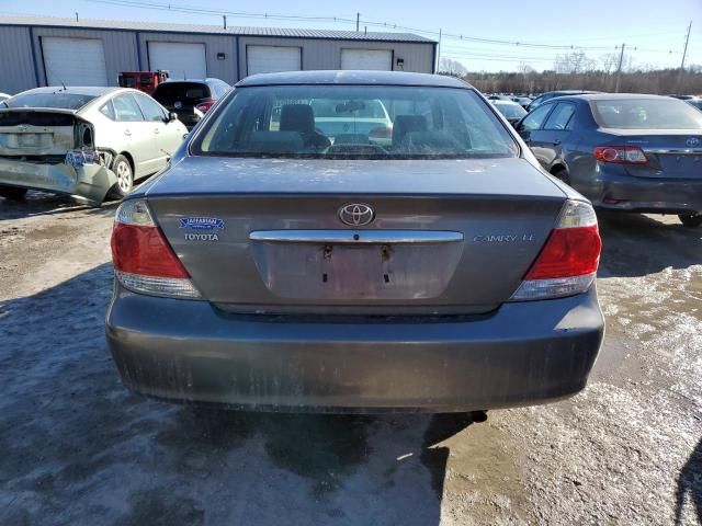 2005 Toyota Camry LE