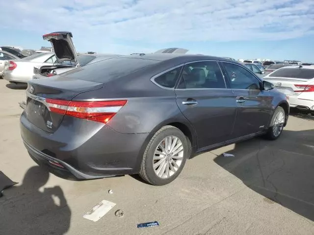 2013 Toyota Avalon Hybrid