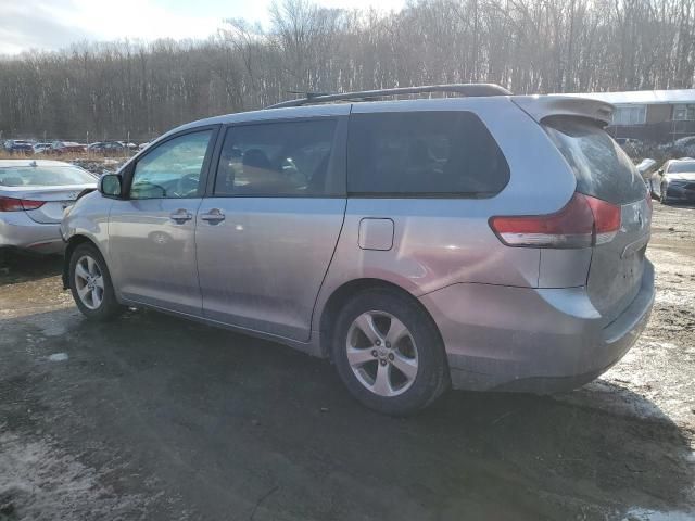 2011 Toyota Sienna LE