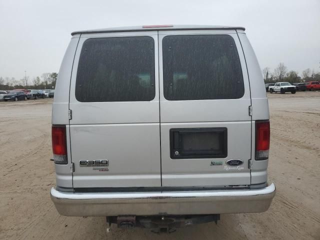 2013 Ford Econoline E350 Super Duty Wagon