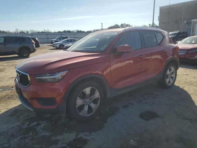 2019 Volvo XC40 T5 Momentum