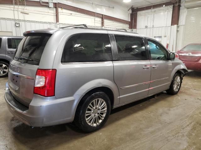 2015 Chrysler Town & Country Touring L