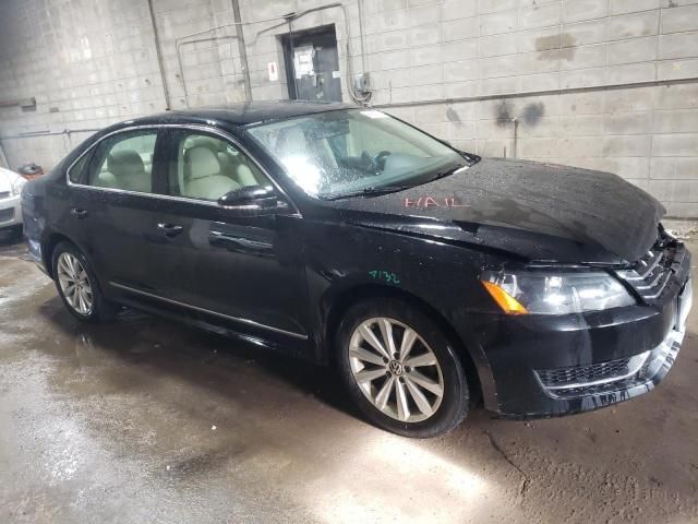 2012 Volkswagen Passat SEL