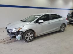 Carros salvage sin ofertas aún a la venta en subasta: 2017 Chevrolet Cruze LS