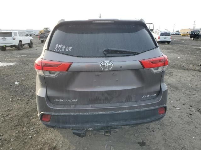 2017 Toyota Highlander SE