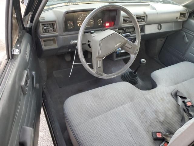 1988 Toyota Pickup 1/2 TON RN55 DLX