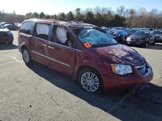 2016 Chrysler Town & Country Touring L