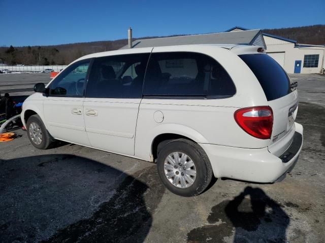 2005 Chrysler Town & Country LX