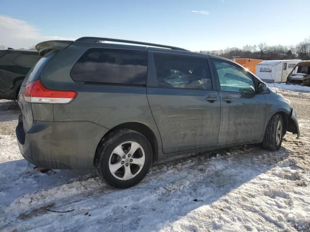 2013 Toyota Sienna LE