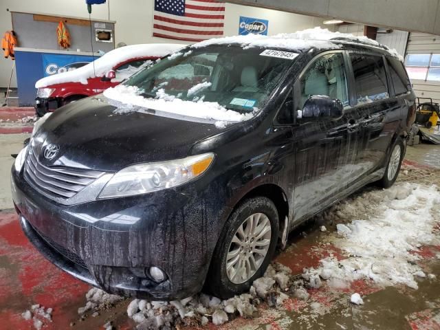 2015 Toyota Sienna XLE