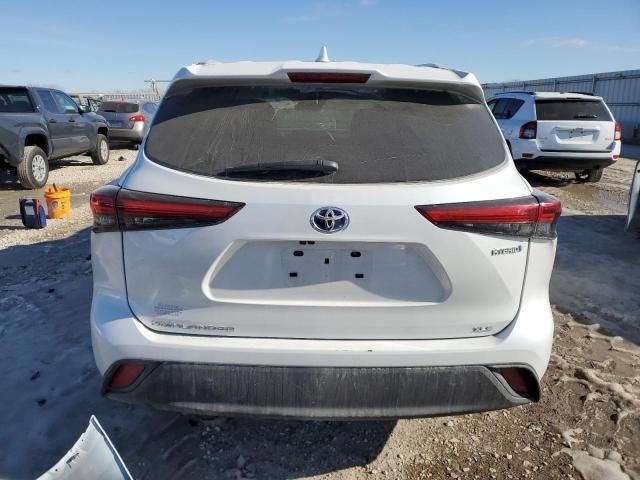 2023 Toyota Highlander Hybrid Bronze Edition