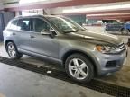 2014 Volkswagen Touareg V6