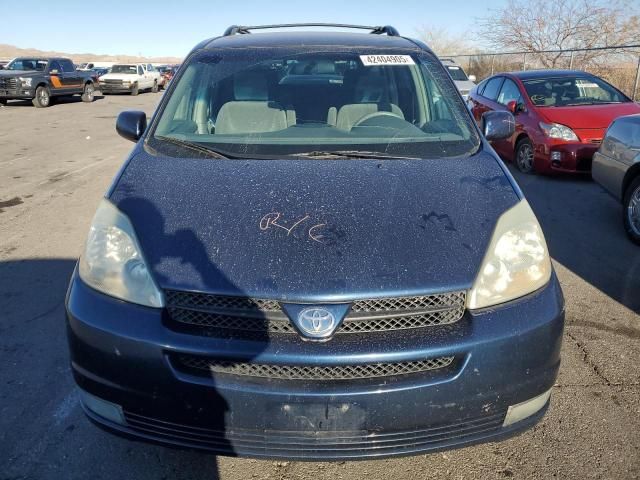 2005 Toyota Sienna XLE