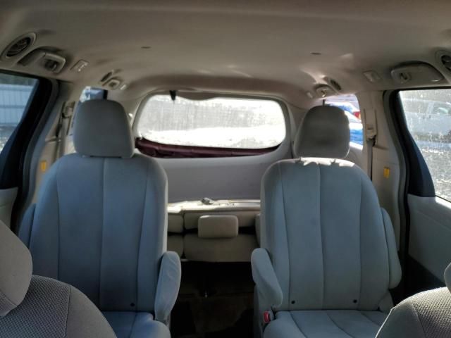 2012 Toyota Sienna