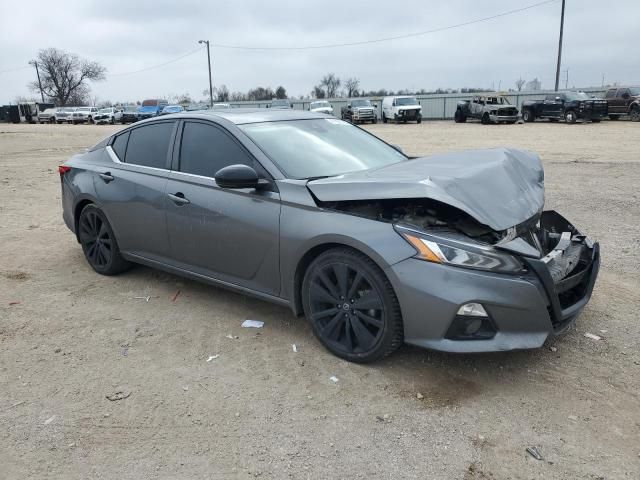 2022 Nissan Altima SR