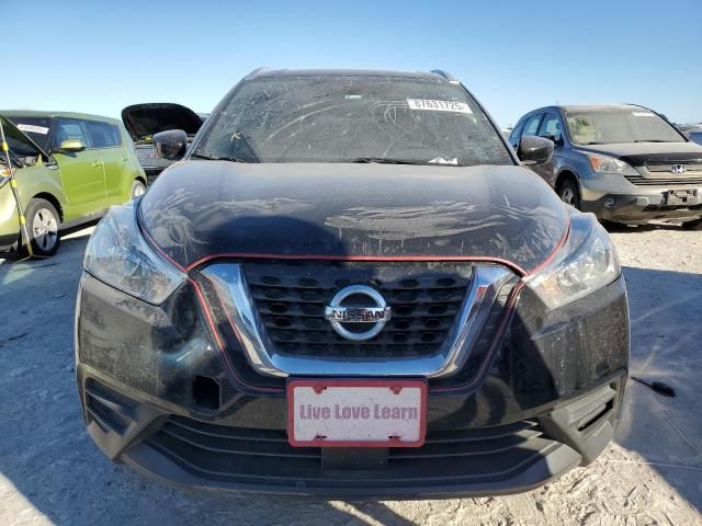 2020 Nissan Kicks SV