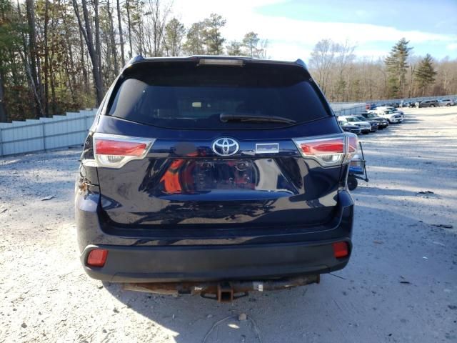 2016 Toyota Highlander LE