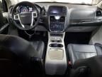 2016 Chrysler Town & Country Touring L