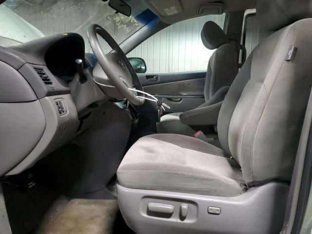 2007 Toyota Sienna CE