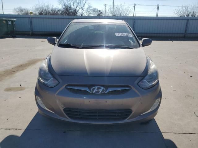 2012 Hyundai Accent GLS