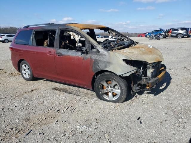 2015 Toyota Sienna LE