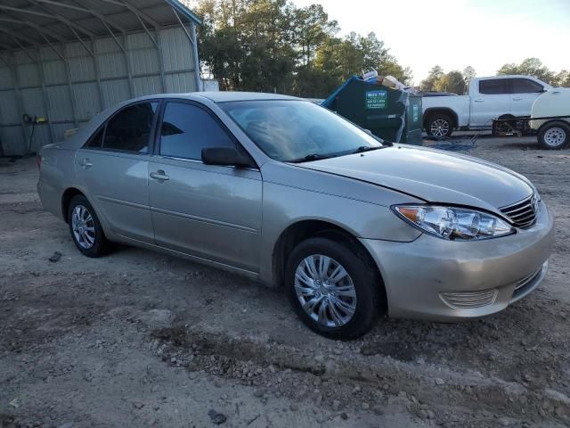 2005 Toyota Camry LE